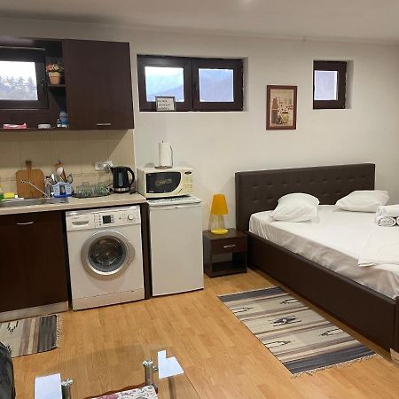 Appartamento Apartament Relax Călimăneşti Esterno foto