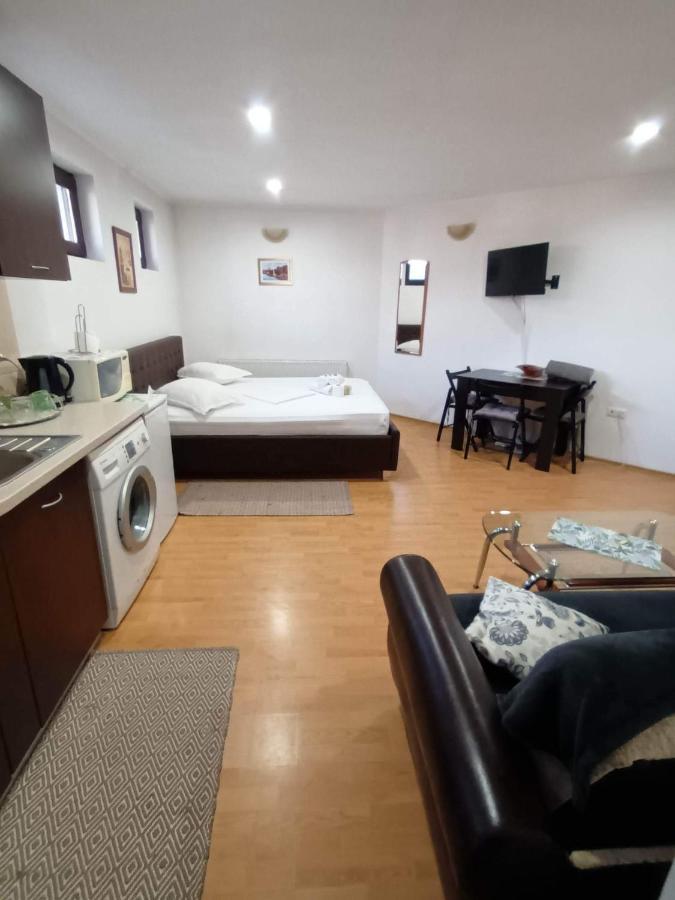 Appartamento Apartament Relax Călimăneşti Esterno foto